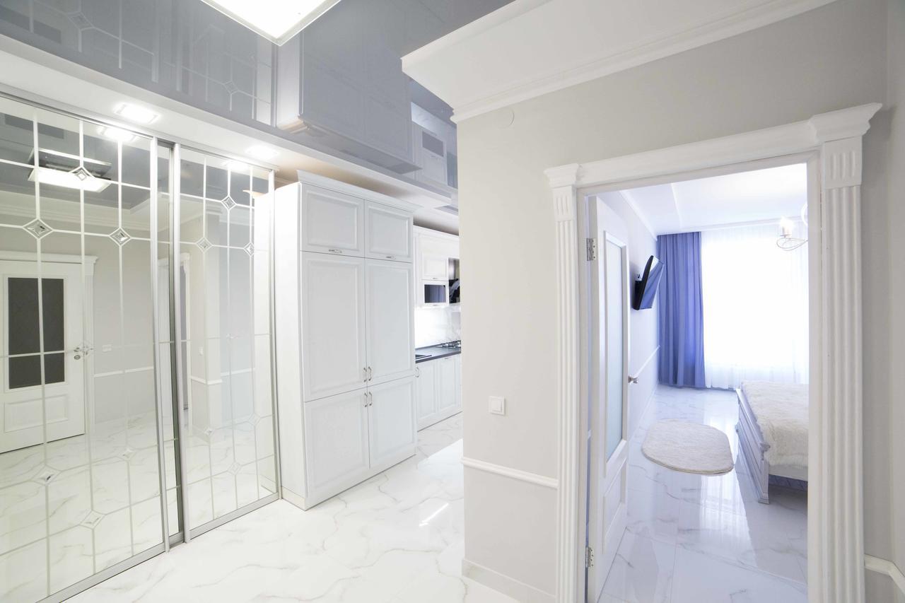 Leogrand Apartments On Kulisha 36 Лвив Екстериор снимка