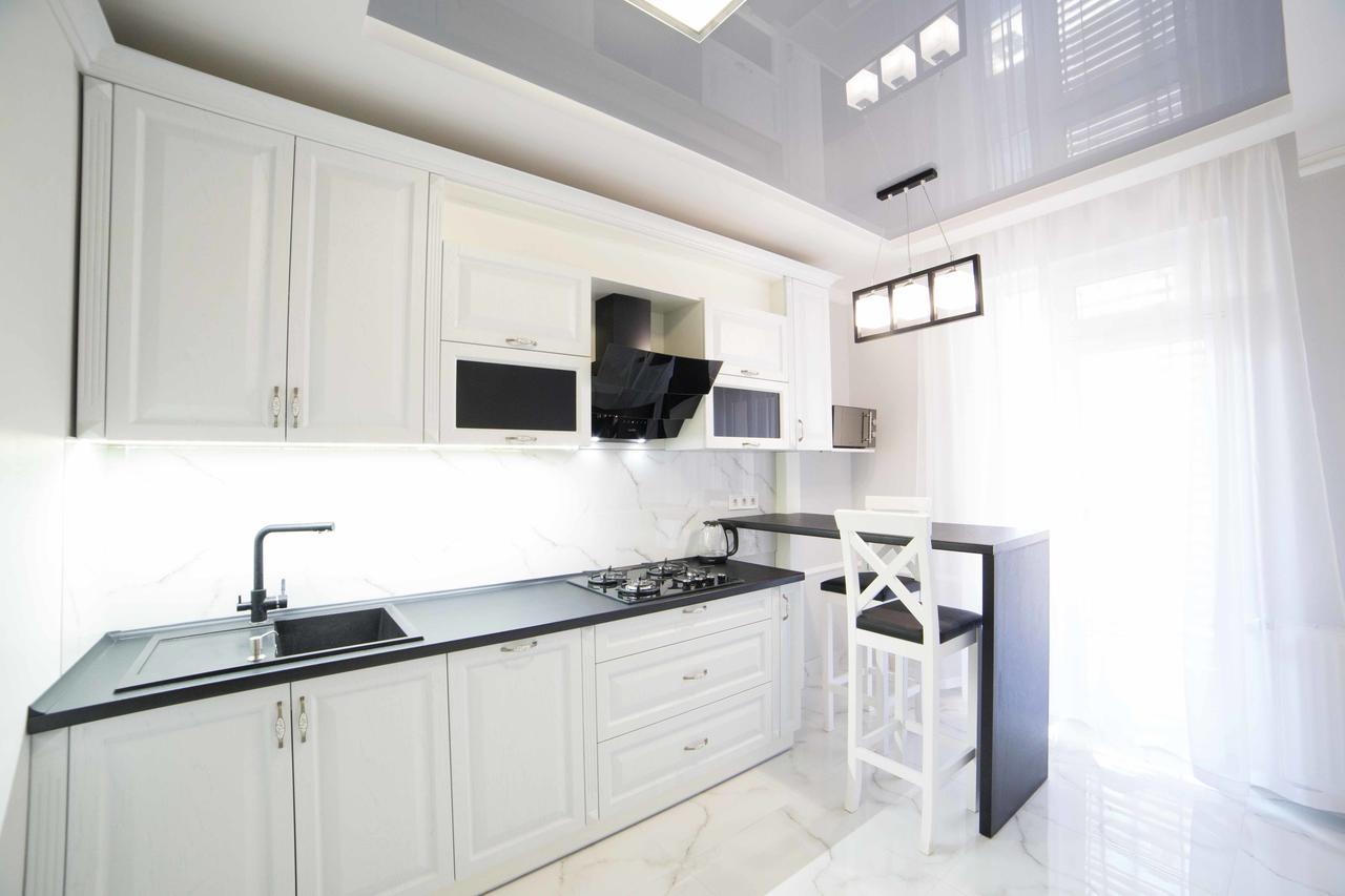 Leogrand Apartments On Kulisha 36 Лвив Екстериор снимка